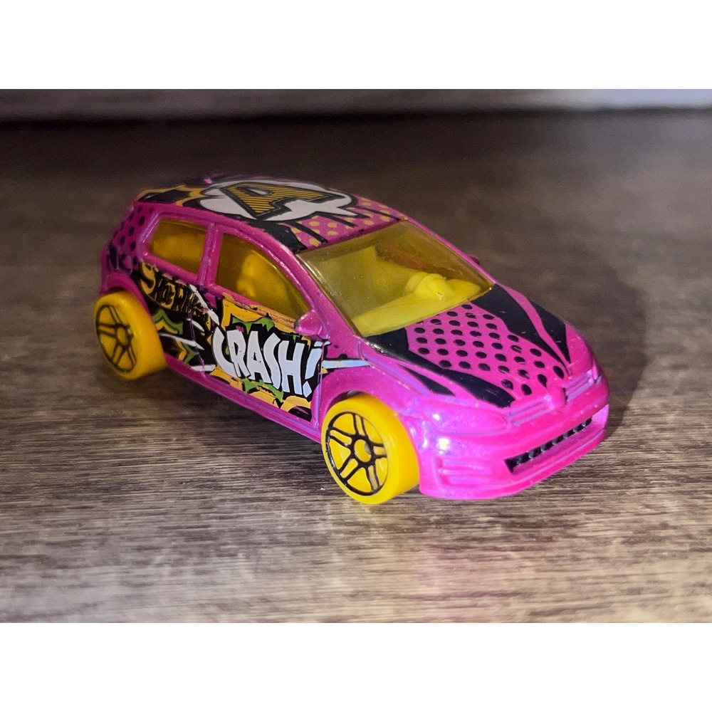 Hot Wheels 2016 Crash Zoom Series Volkswagen Golf MK7 Pink Loose Diecast EUC